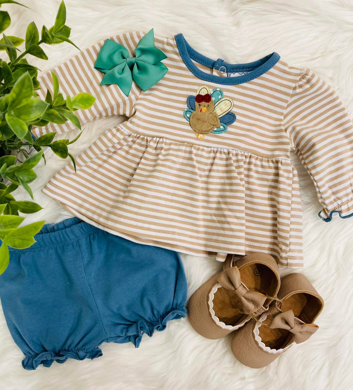Girl’s Turkey Striped Set