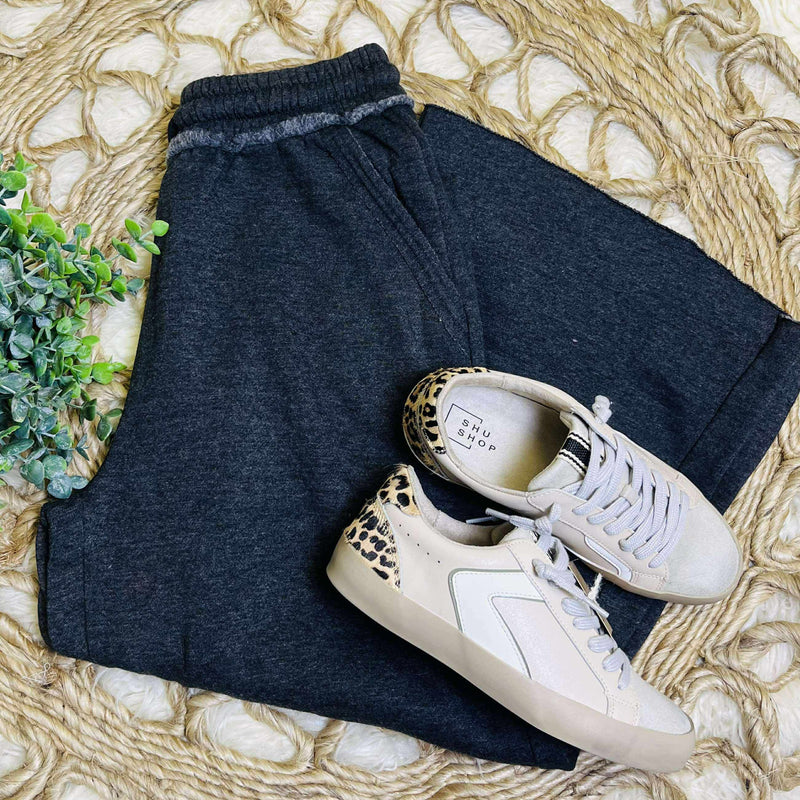 Black Acid Wash Fleece Palazzo pant with pockets