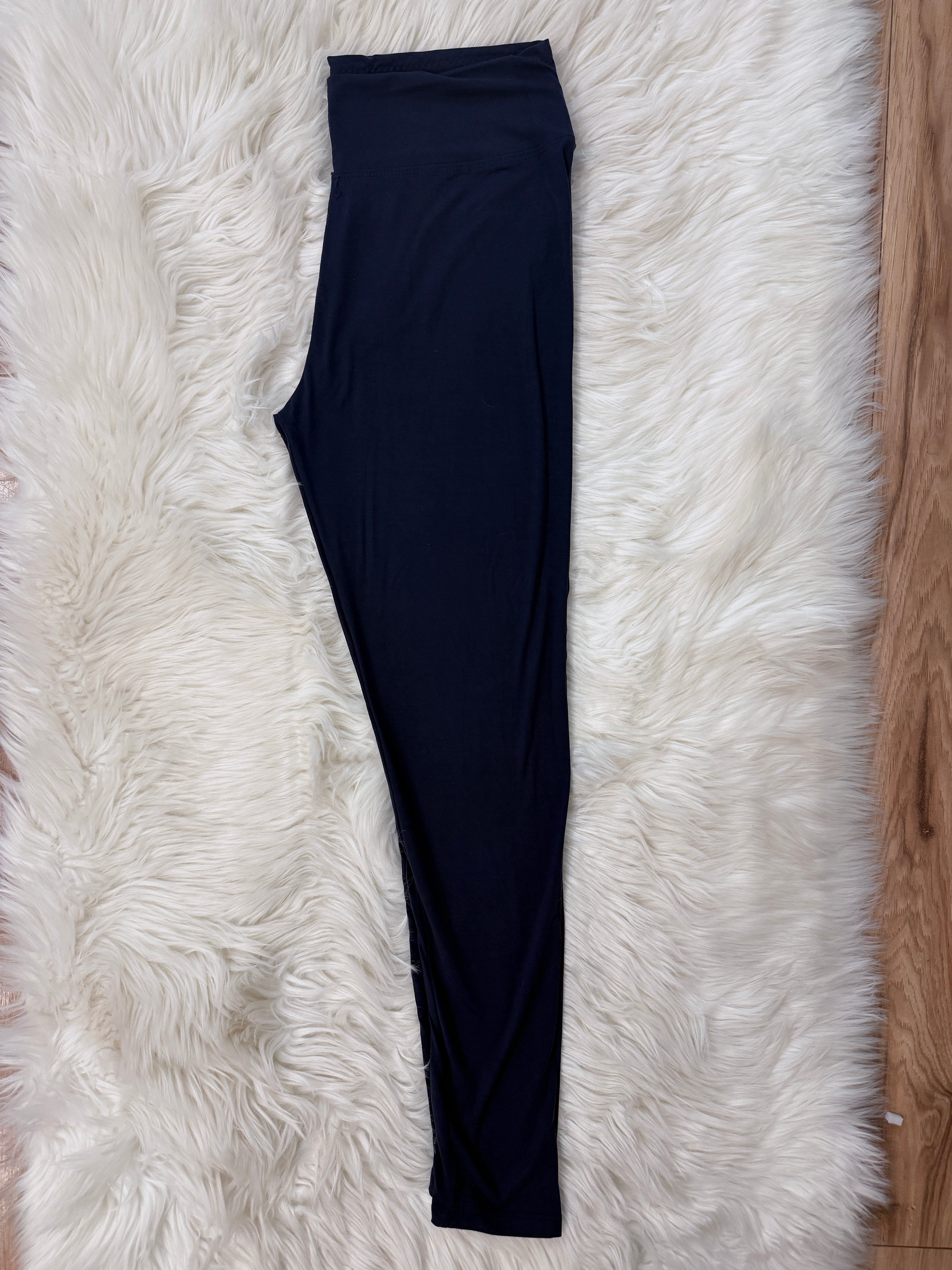 Women’s Ultra Soft Navy Blue Wide Waist Band Legging in Full Length