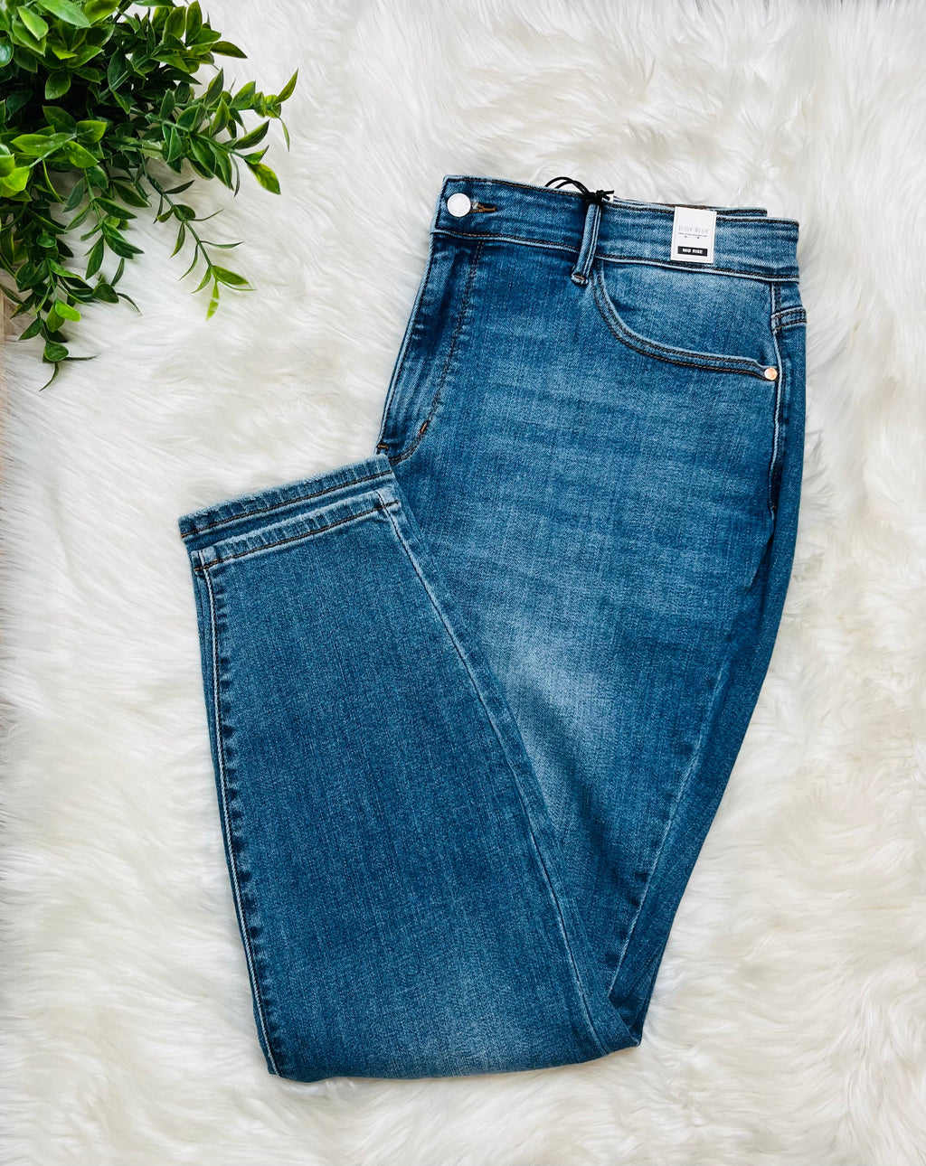 Judy Blue Mid Rise Jeans 2548