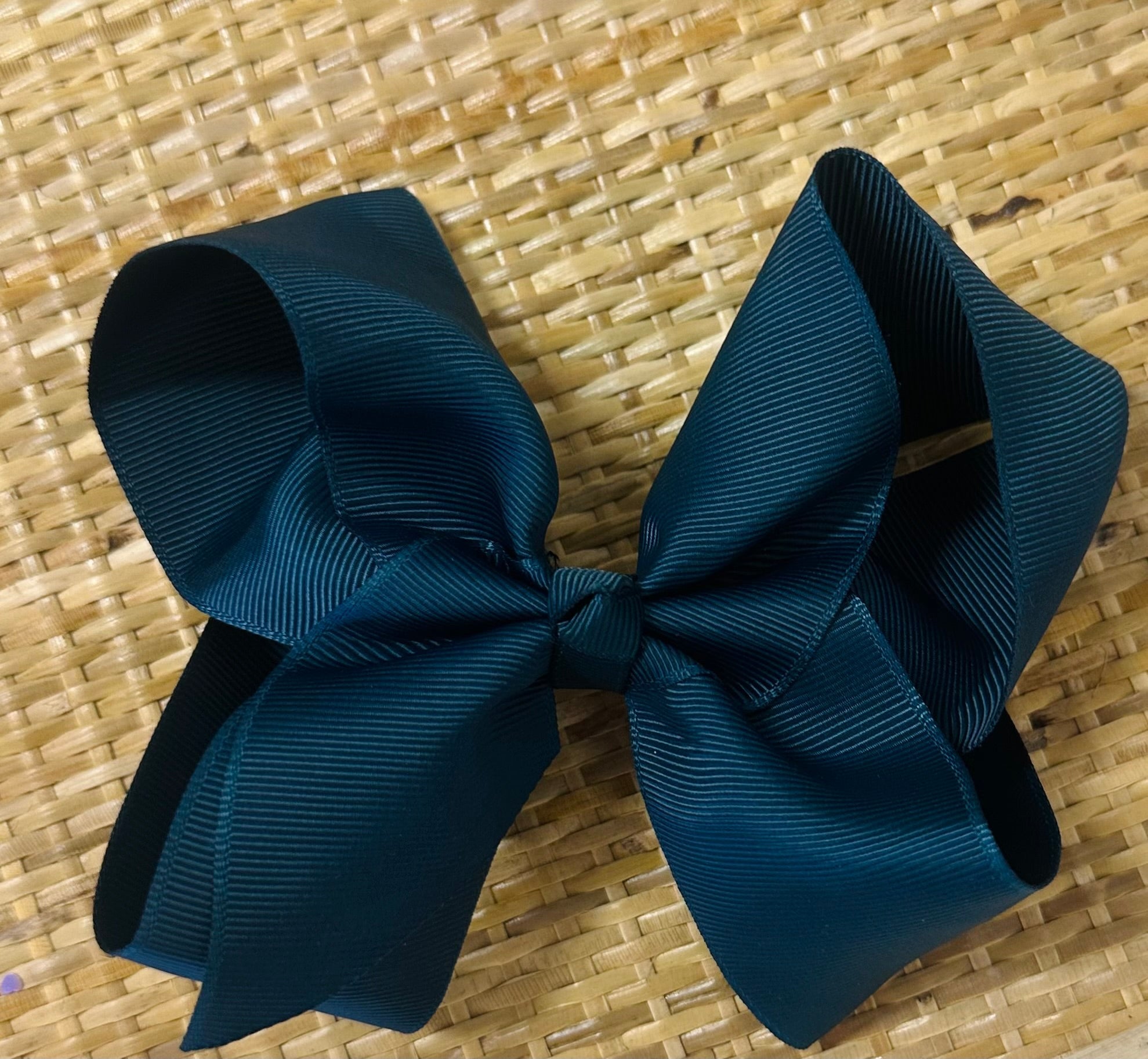 Mini Mee 6 inch clip Bow - Mini Mee Boutique