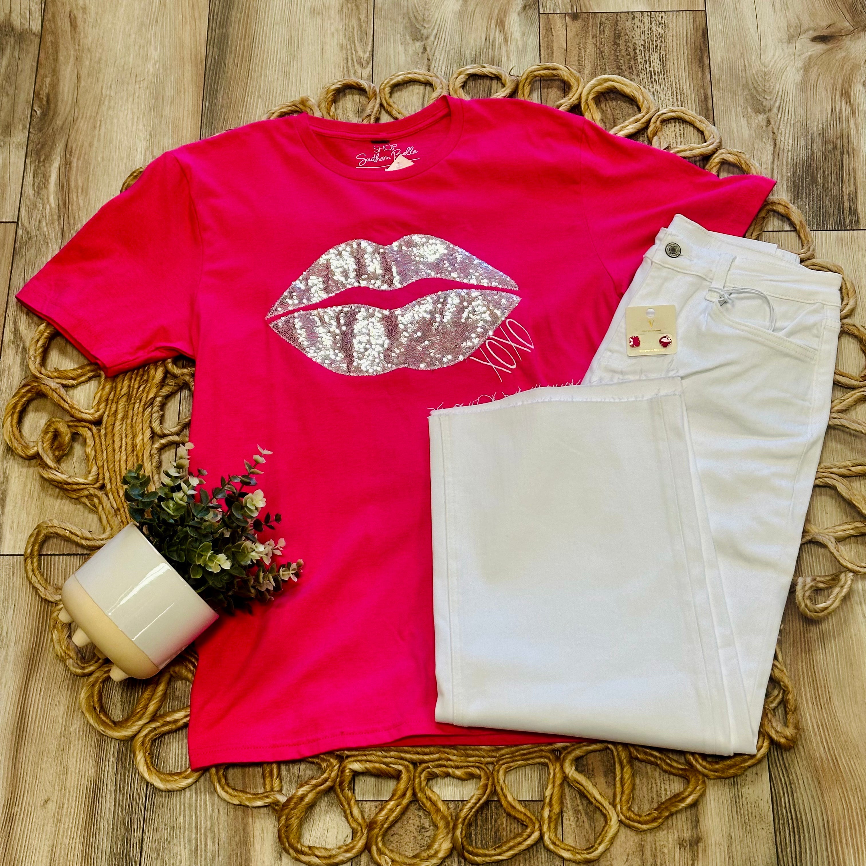 Pink Women’s XOXO Graphic Tee