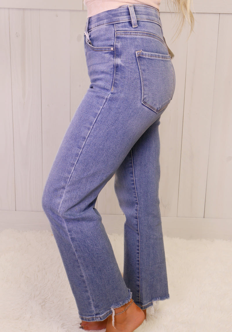 Risen High Rise Medium Wash Jeans 5916