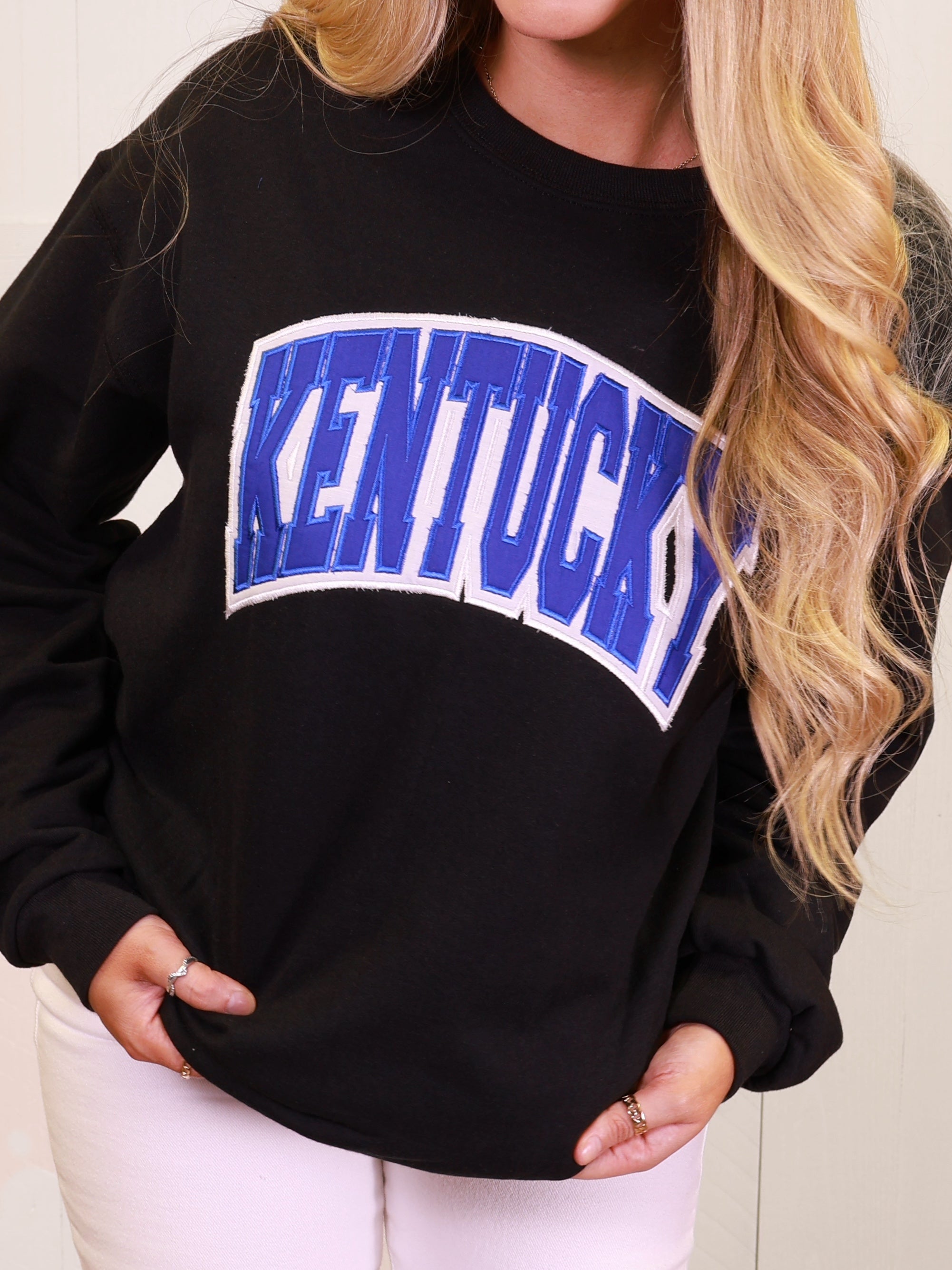 Stitched Kentucky Crew Neck Crewneck Graphic Sweatshirt Women's