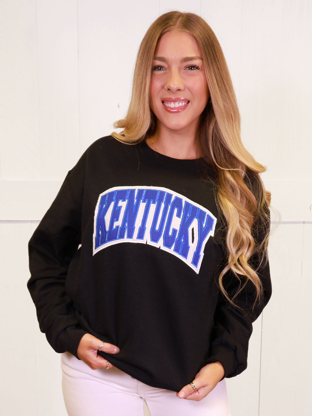 Stitched Kentucky Crew Neck Crewneck Graphic Sweatshirt Women's