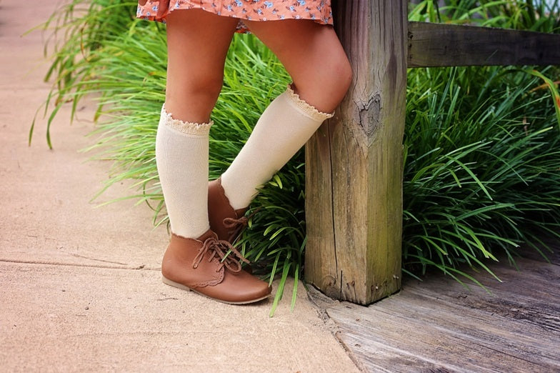 Size 1.5-3Y Lace Top Knee High Socks