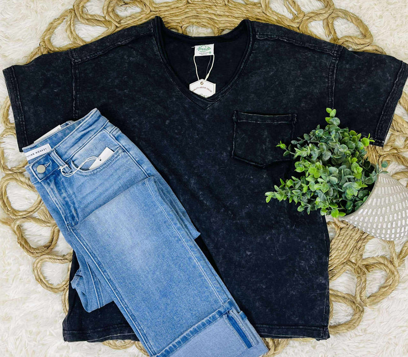 Very J Black V-neck top