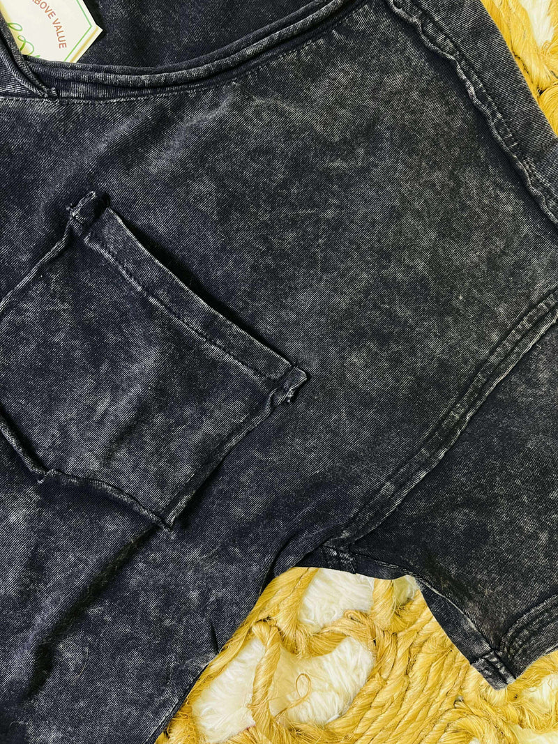 Very J Black V-neck top