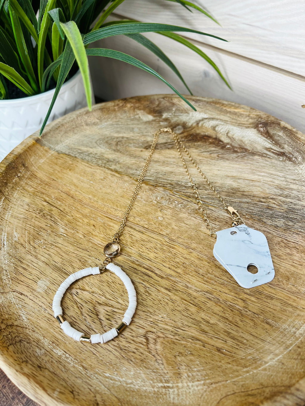 White and gold oval necklace women's