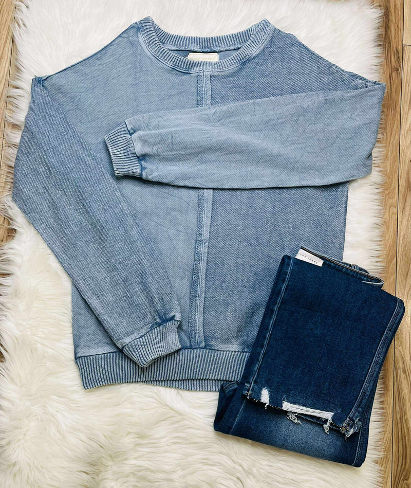 Women’s Basic Acid Wash Raw Hem Sweater Washed Blue