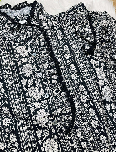 Women’s Black and White Floral Print Top