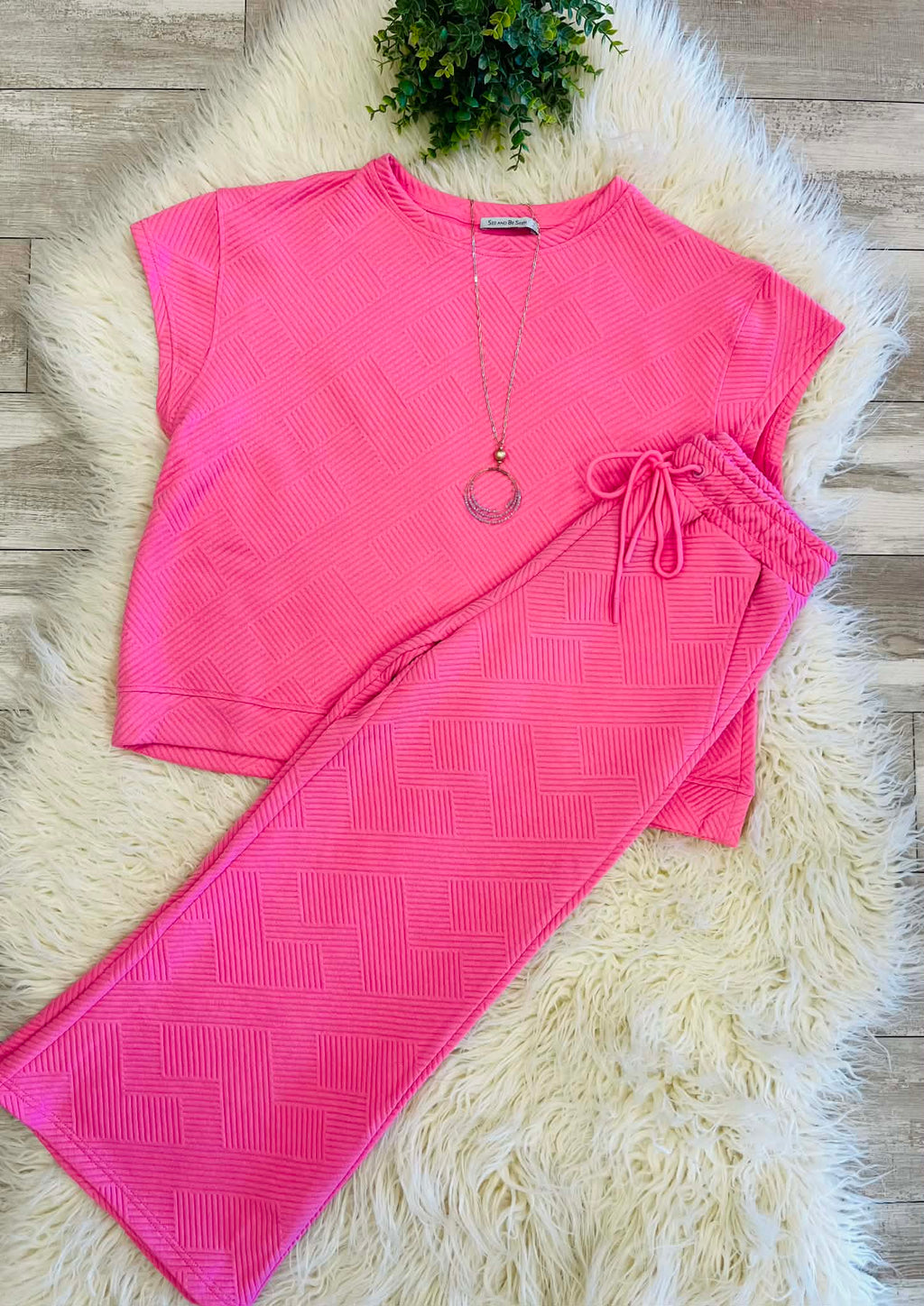 Women’s Bubble Gum Pink Textured Pant Set