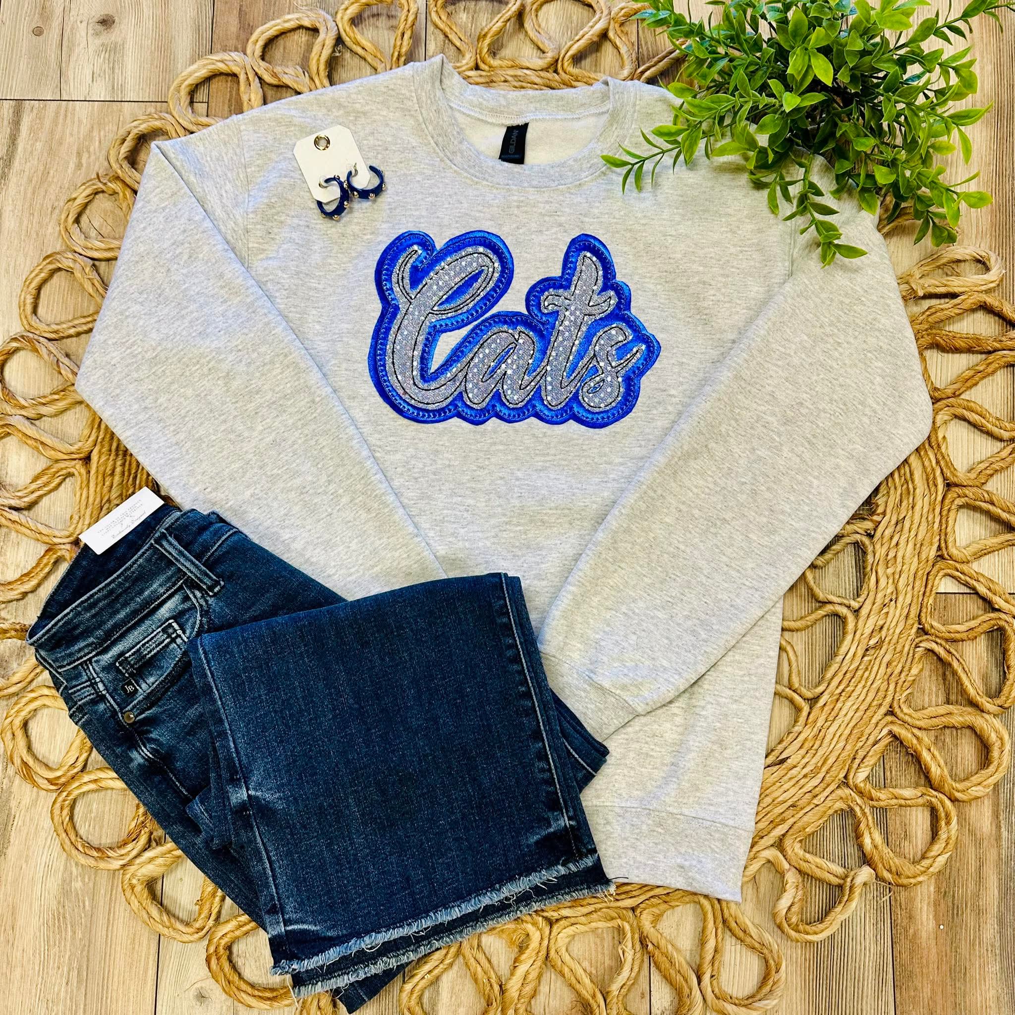 Women’s Cats Embroidered Graphic Sweatshirt