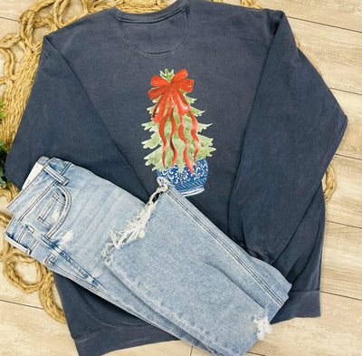 Women’s Christmas Tree Crewneck Graphic Sweatshirt