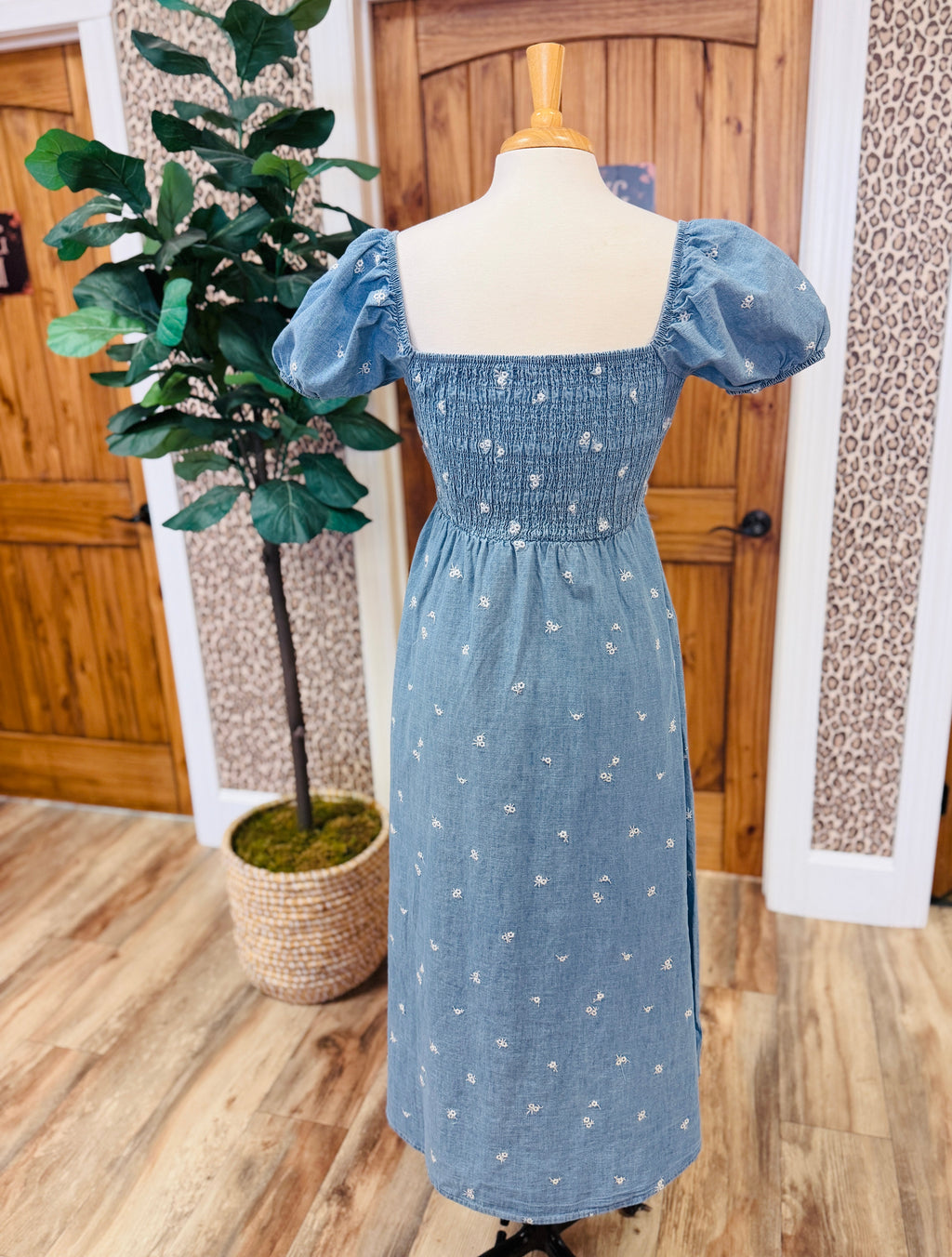 Women’s Denim Floral and Bow Embroidered Puff Sleeve Smocked Dress