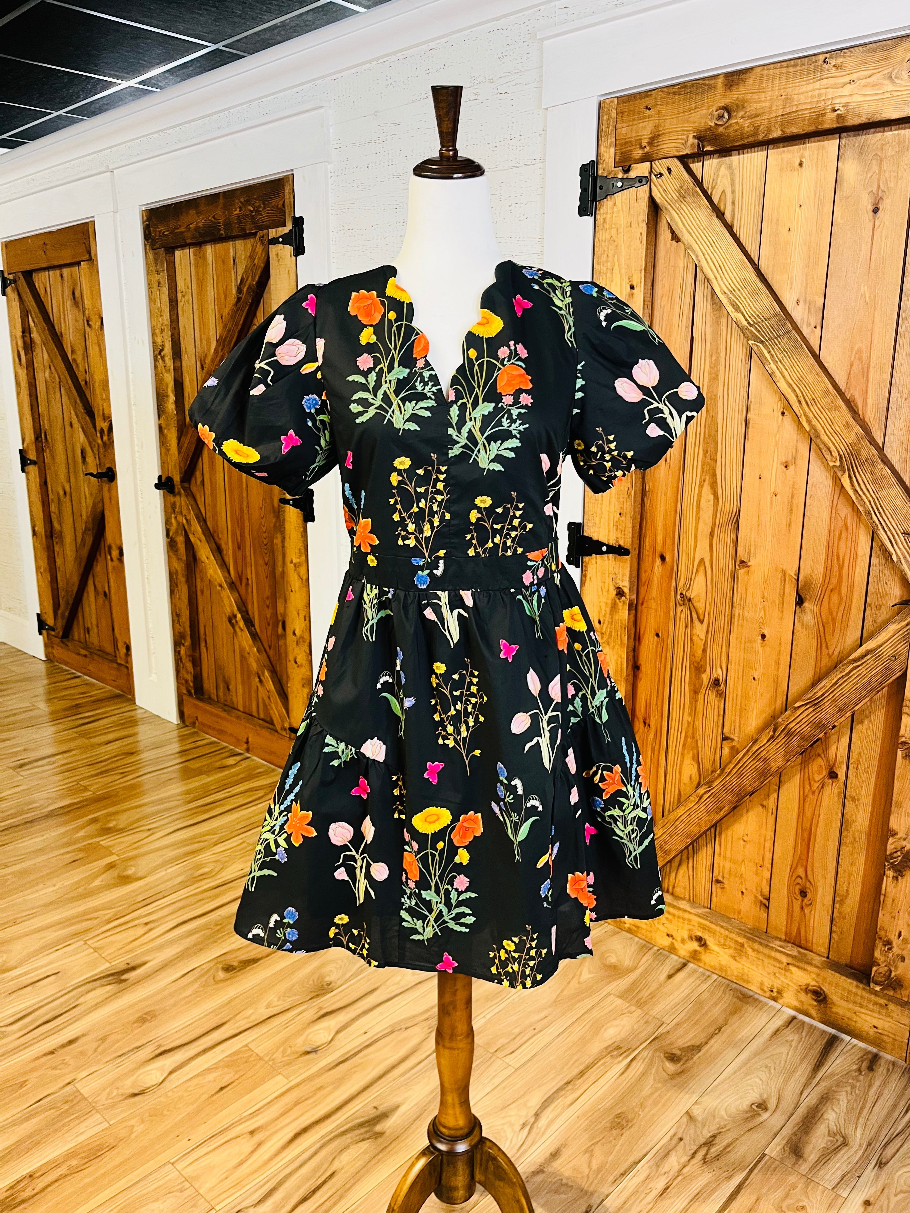 Women’s GiGiO Black Floral Tie Waist Dress