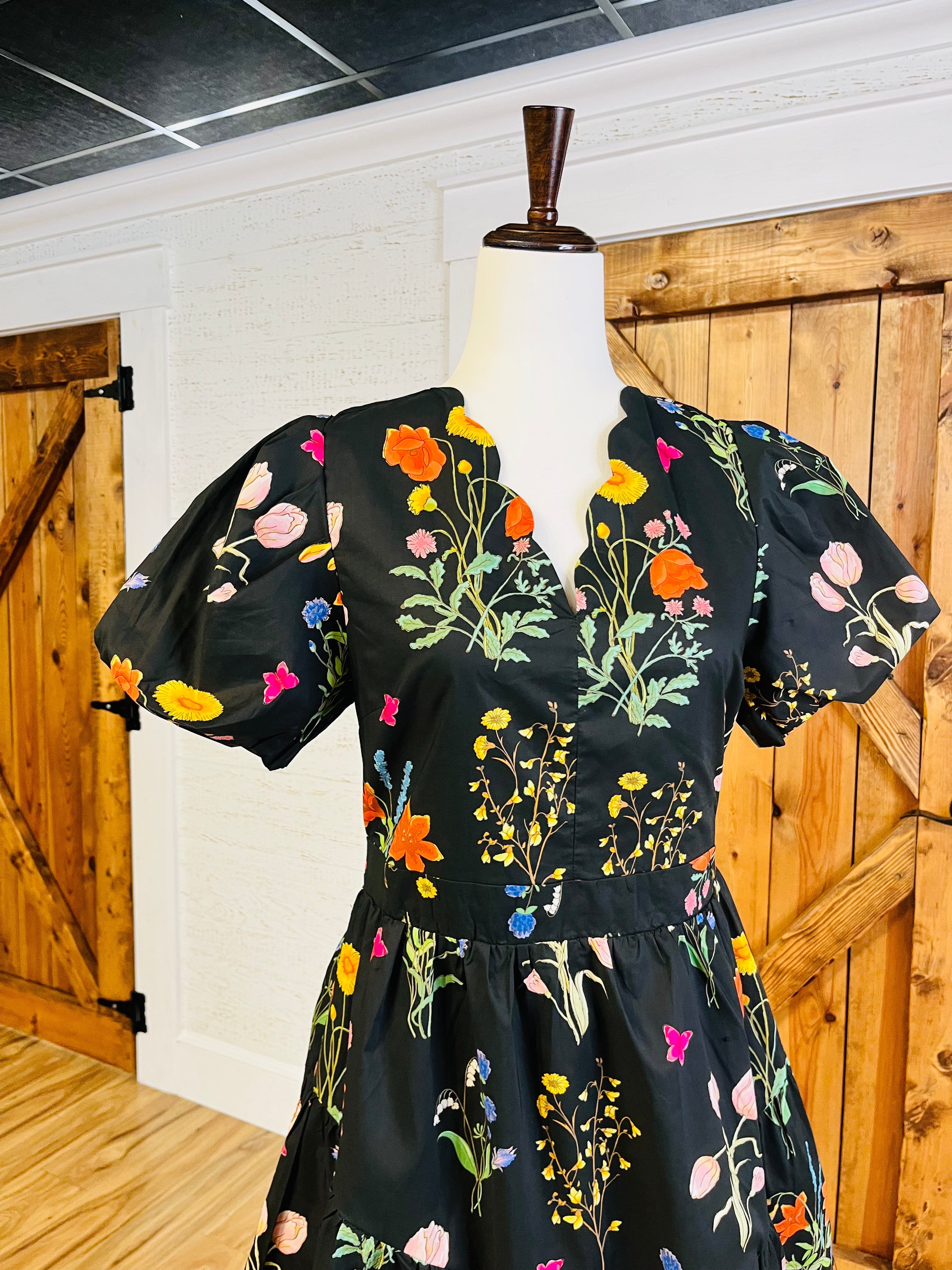 Women’s GiGiO Black Floral Tie Waist Dress