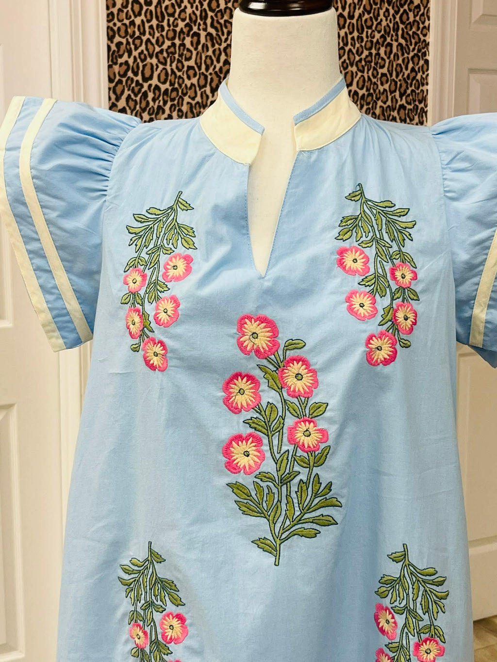 Women’s GiGiO Floral Embroidered V Neck Dress