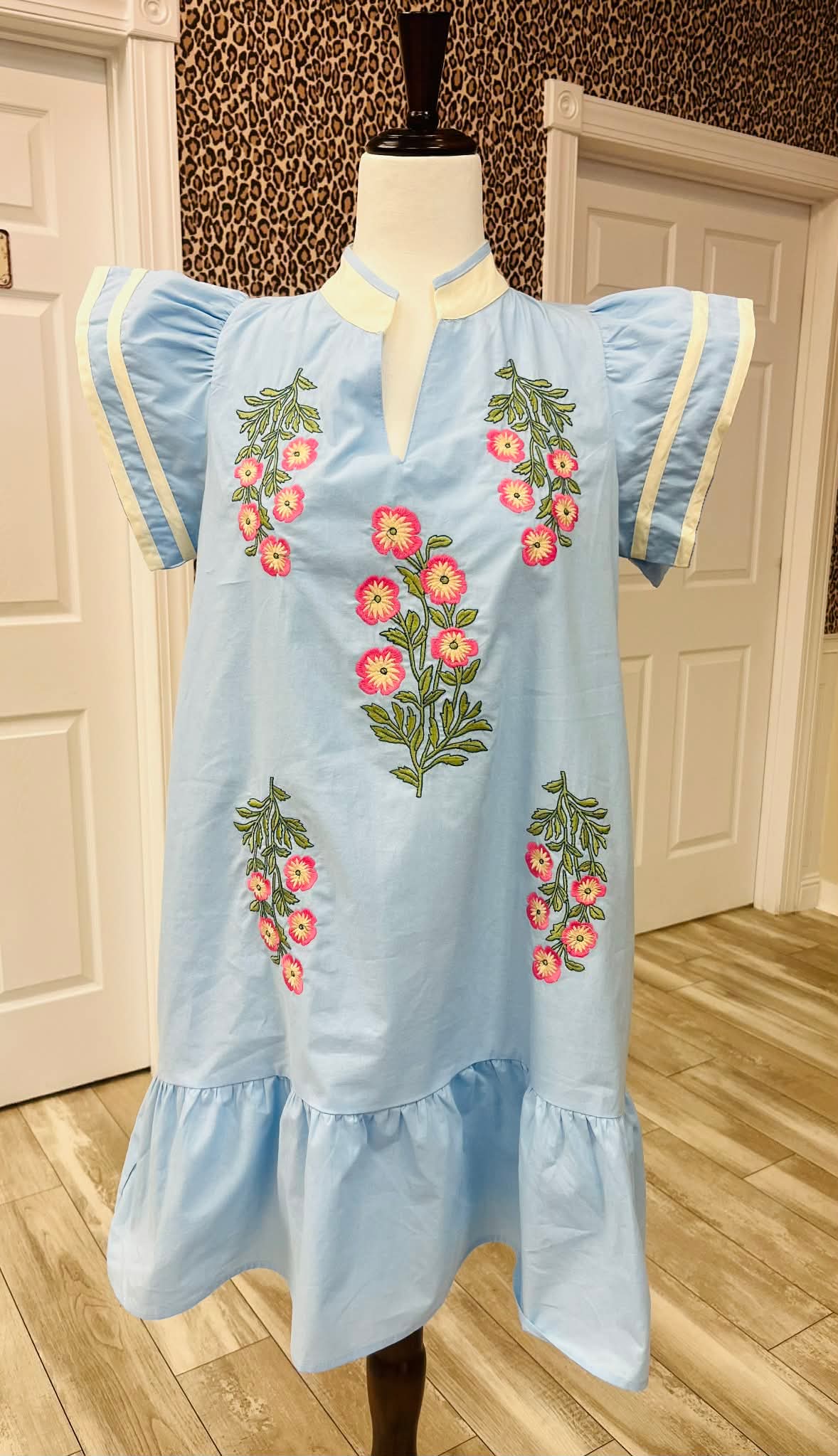 Women’s GiGiO Floral Embroidered V Neck Dress
