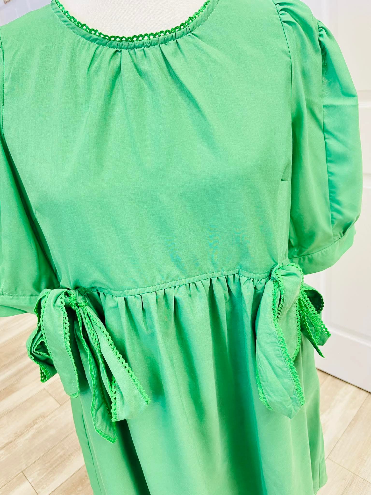 Women’s GiGiO Green Bow Tie Waist Dress