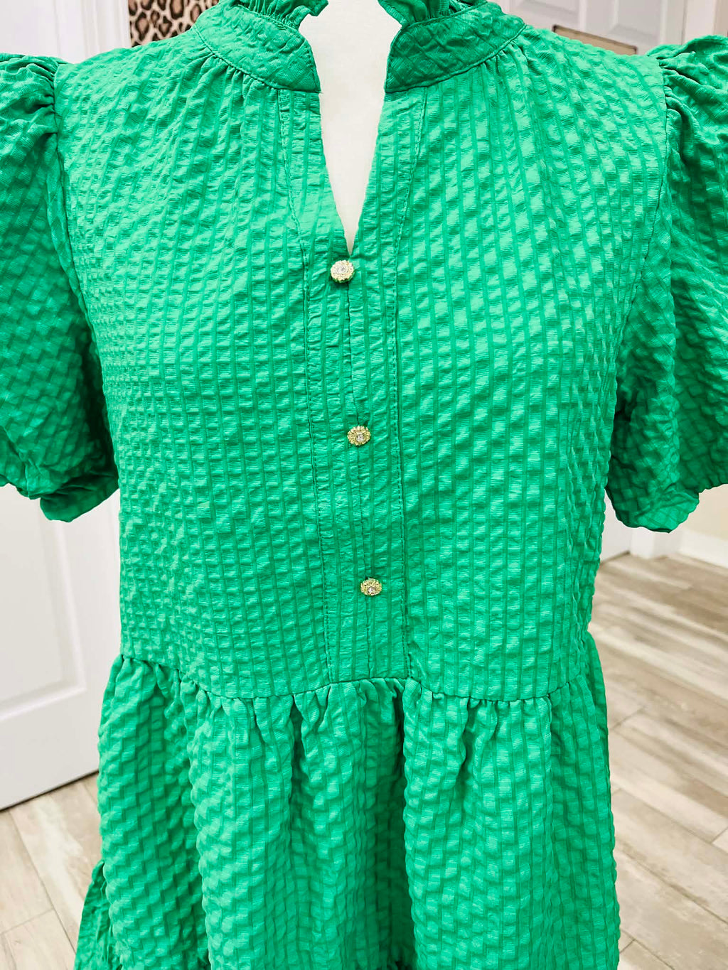 Women’s GiGiO Green Seersucker Puff Sleeve Mini Dress