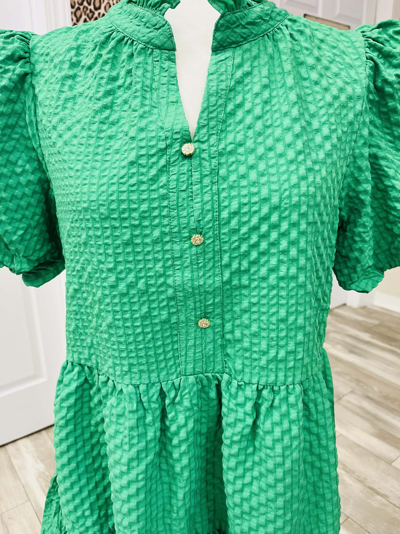 Women’s GiGiO Green Seersucker Puff Sleeve Mini Dress