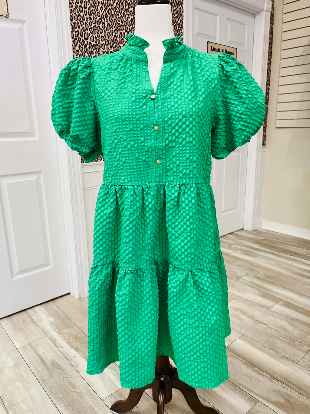 Women’s GiGiO Green Seersucker Puff Sleeve Mini Dress