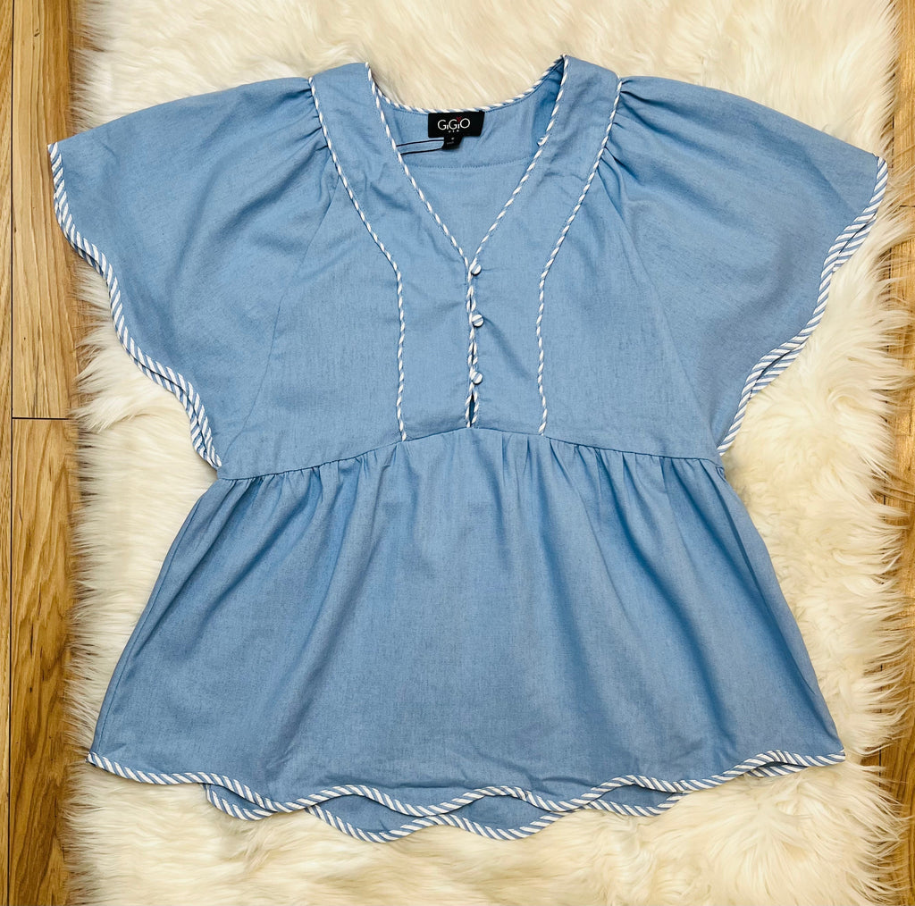 Women’s GiGiO Light Blue Scalloped Top