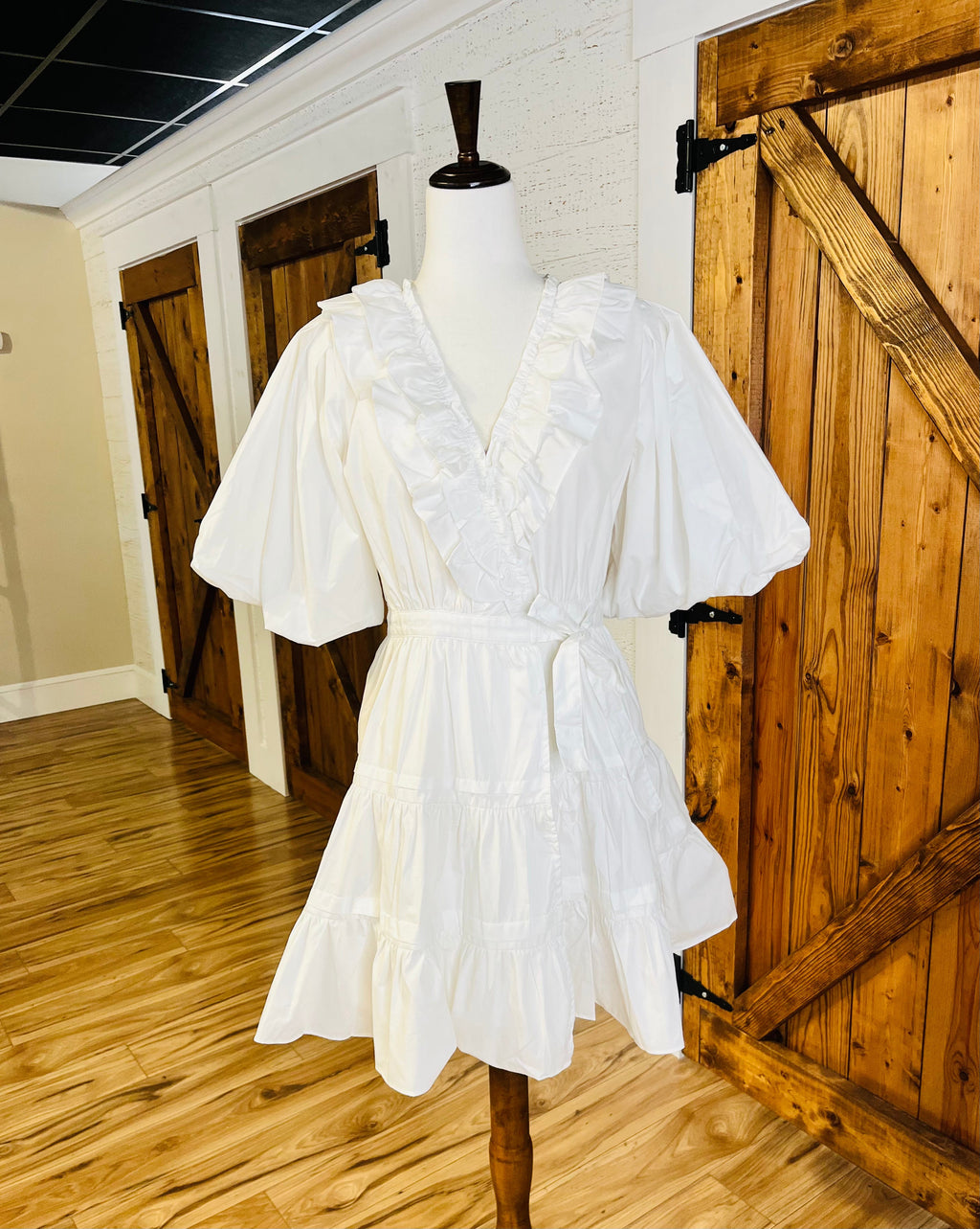 Women’s GiGiO White Tiered Wrap Dress