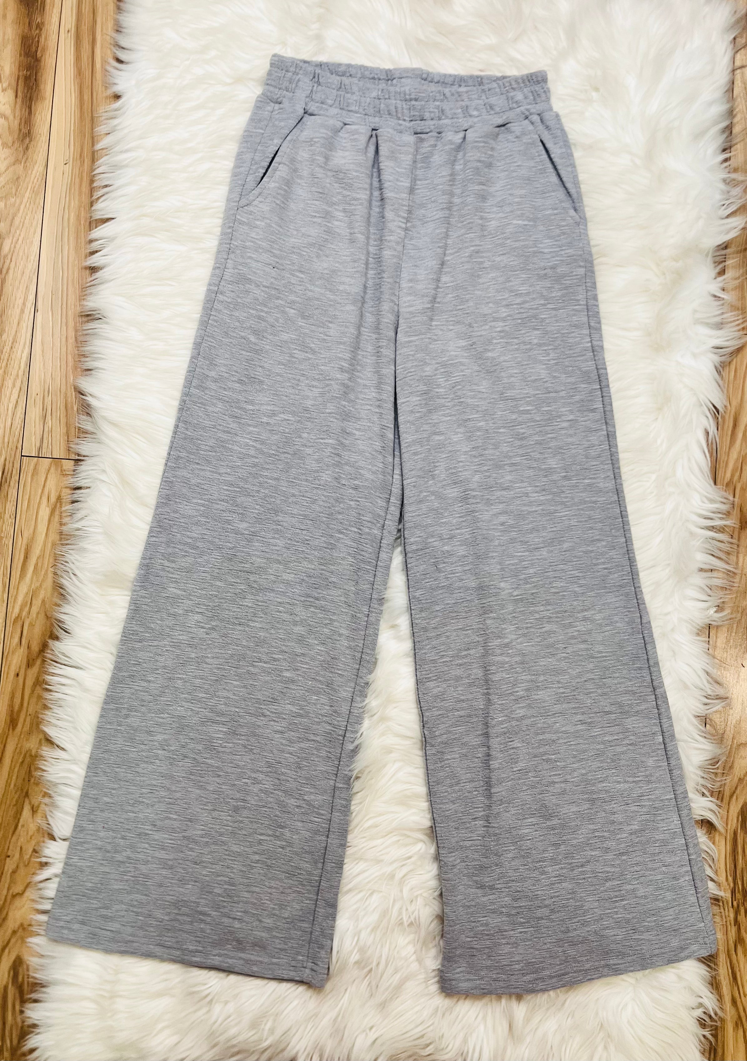 Women’s Heather Grey Sleeveless Pant Set