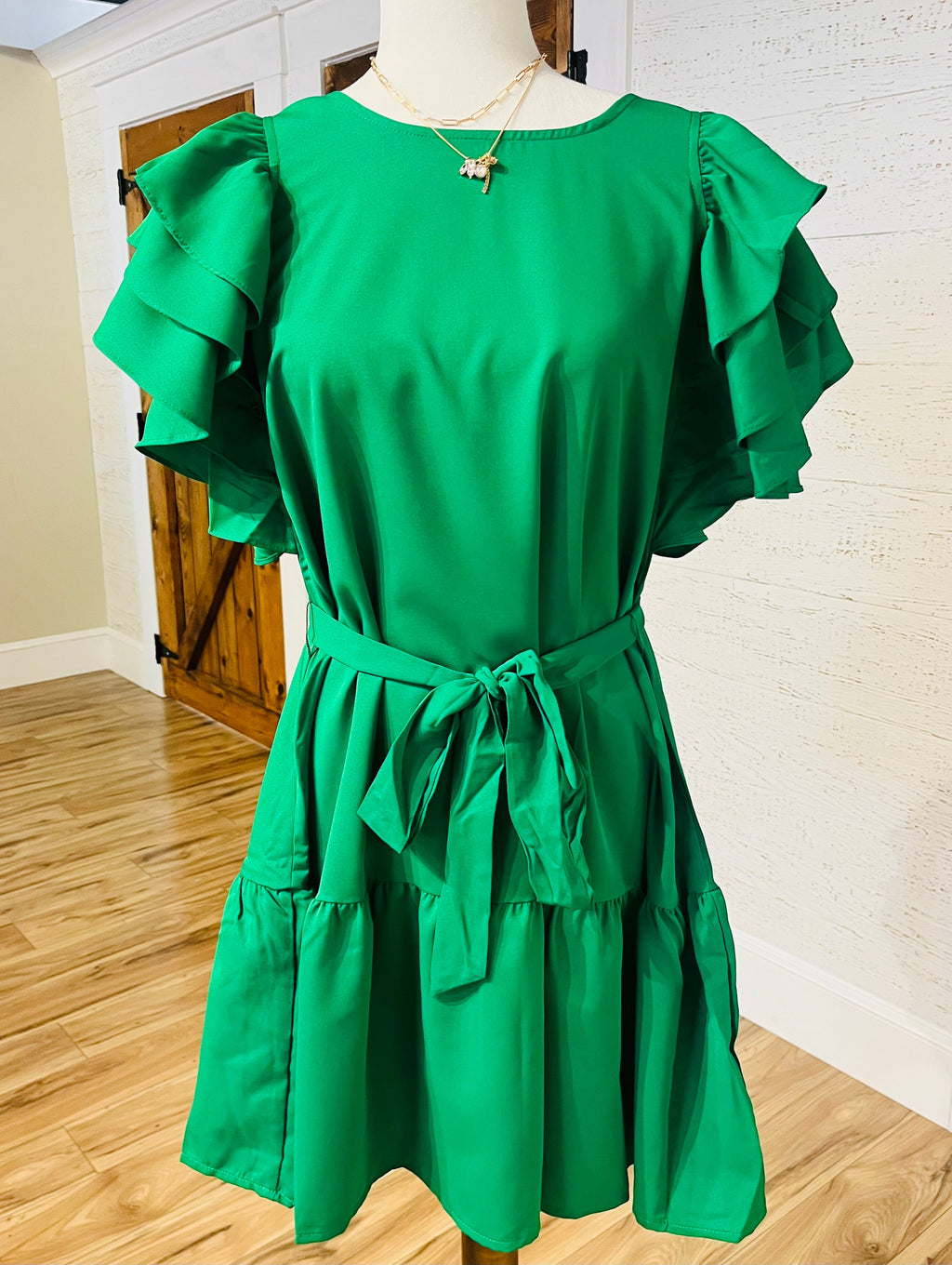 Women’s Kelly green ruffle sleeve dress