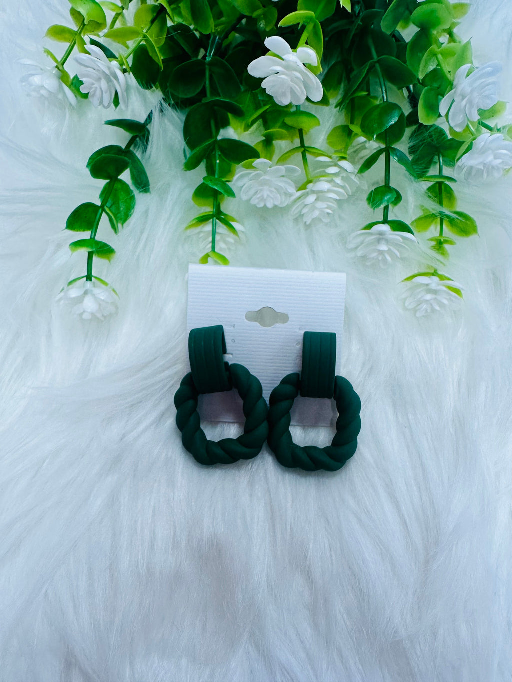 Women’s Knotted Hoops Earrings