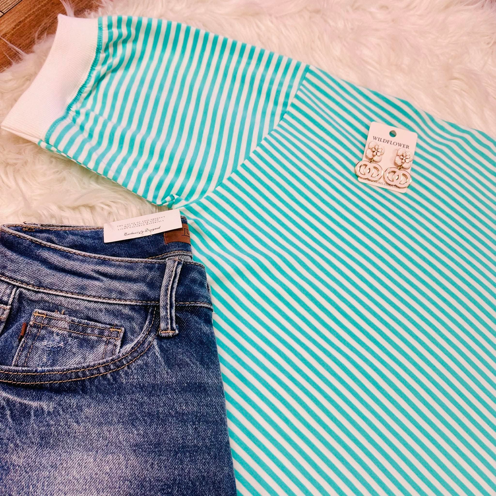 Women’s Mint Stripe Puff Sleeve Top