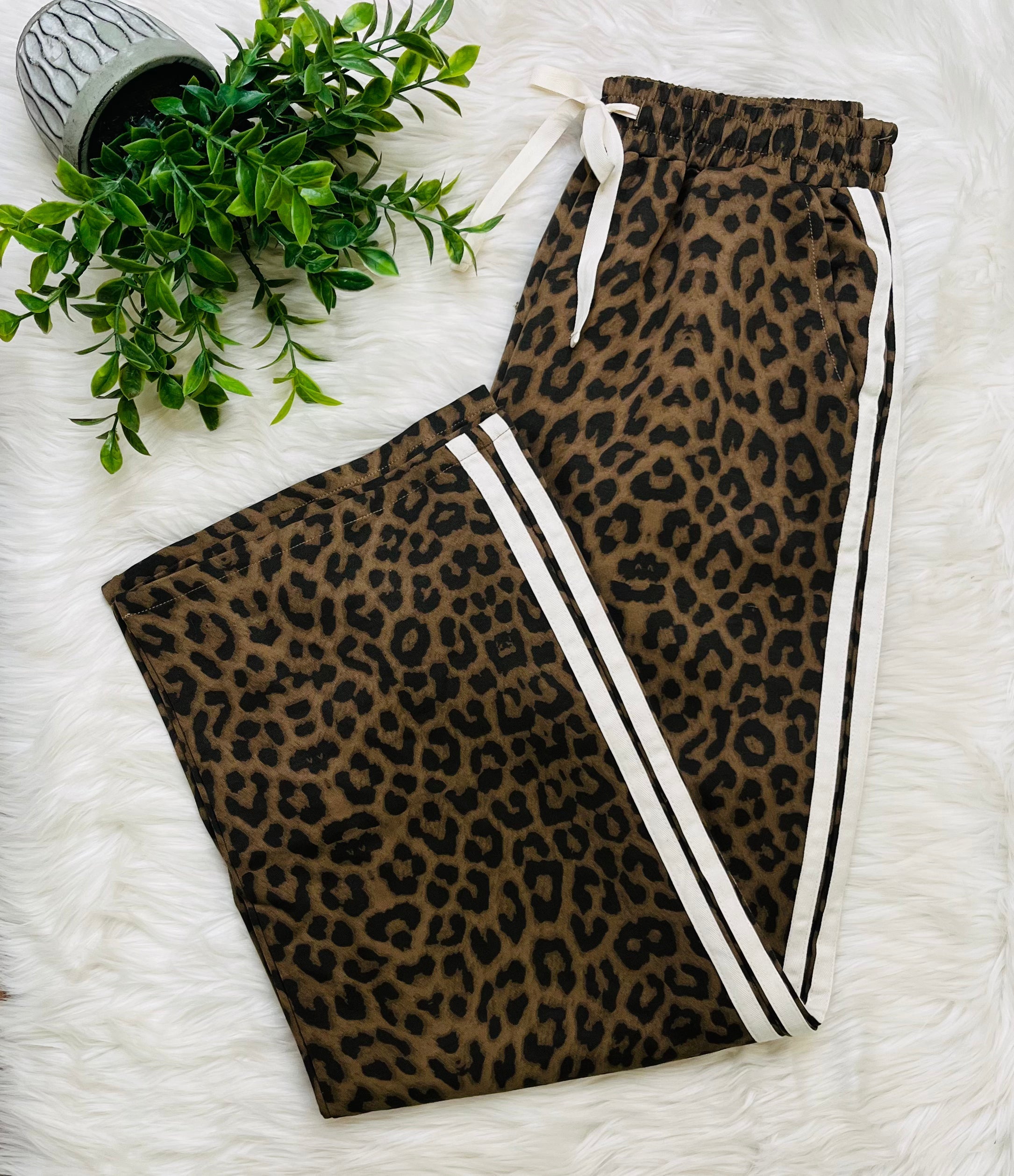Women’s Mocha Leopard Pants