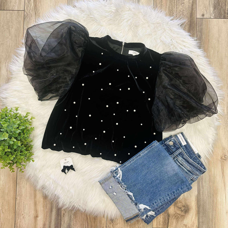 Women’s Pearl Velvet Puff Sleeve Top
