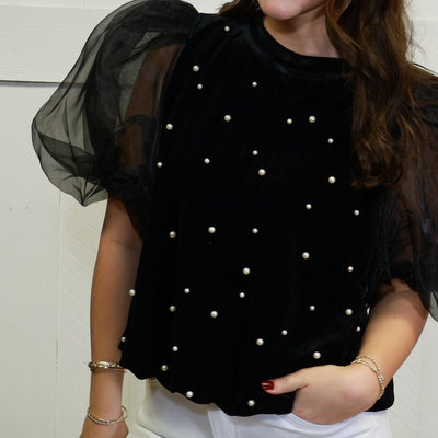 Women’s Pearl Velvet Puff Sleeve Top