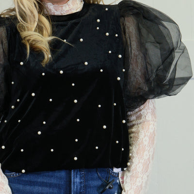 Women’s Pearl Velvet Puff Sleeve Top