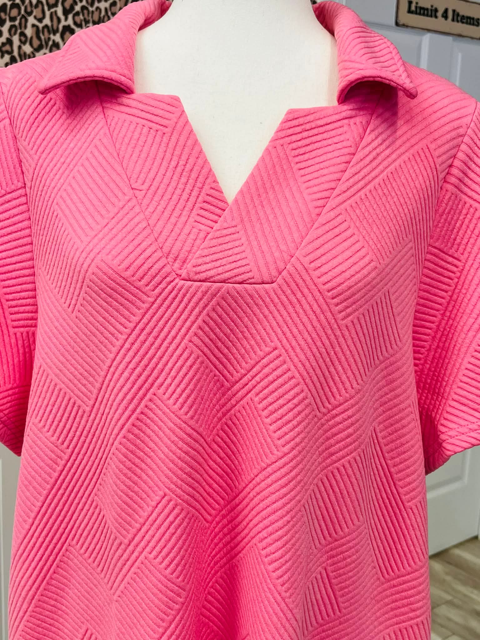 Women’s Pink Curvy Collared Texture Dress