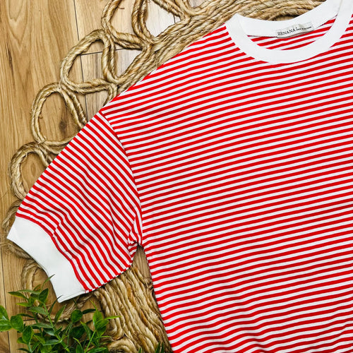 *Damaged - Pea size hole front bottom* Women’s Red Stripe Puff Sleeve Top