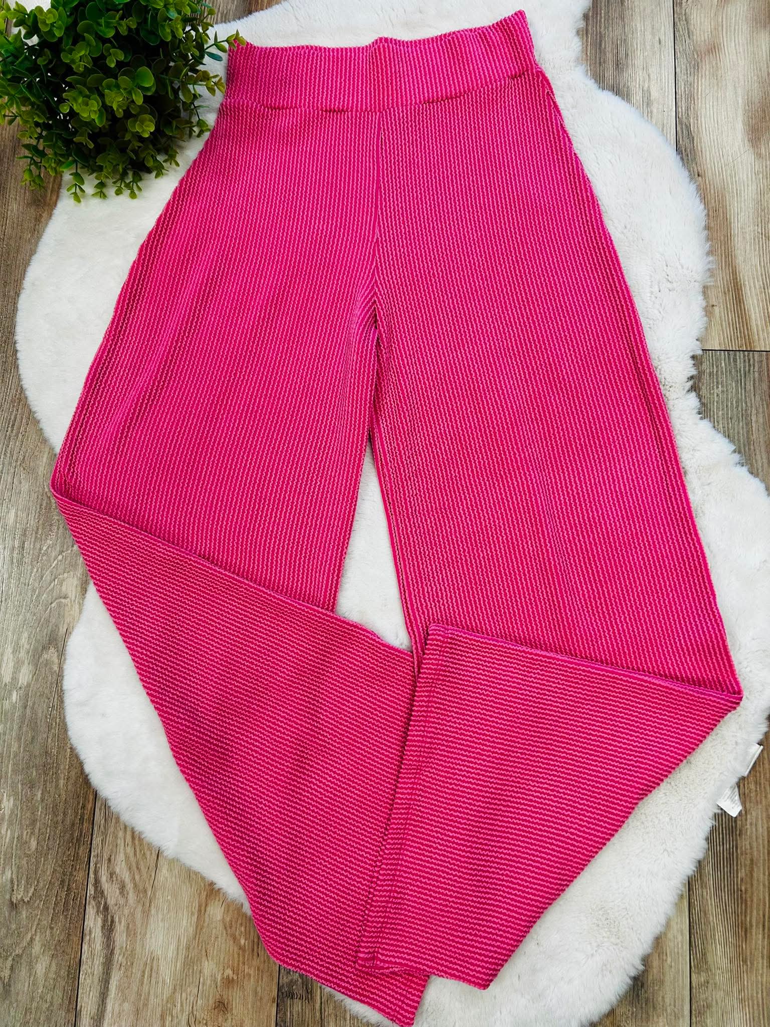 Women’s Ribbed Mock Neck Top and Pants Set in Hott Pink