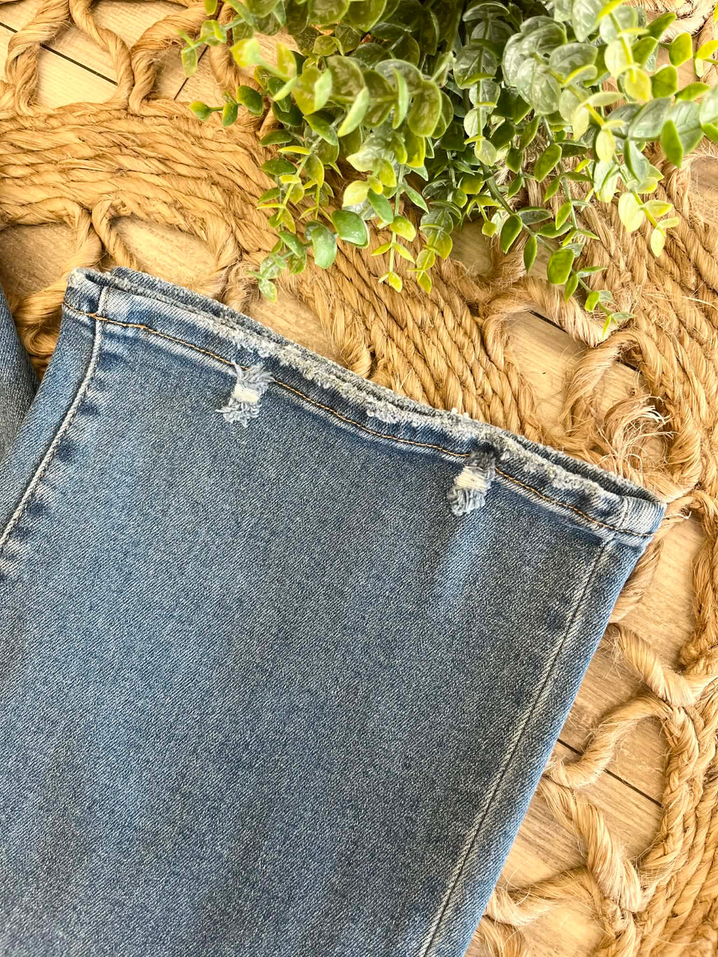 Women’s Risen High Rise-Crop Wide Jeans Style 5936