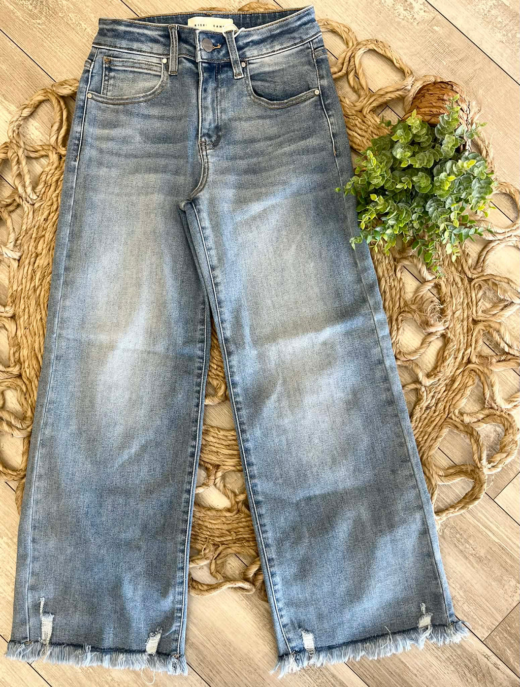 Women’s Risen Mid Rise-Crop Wide Leg Jeans Style 5847