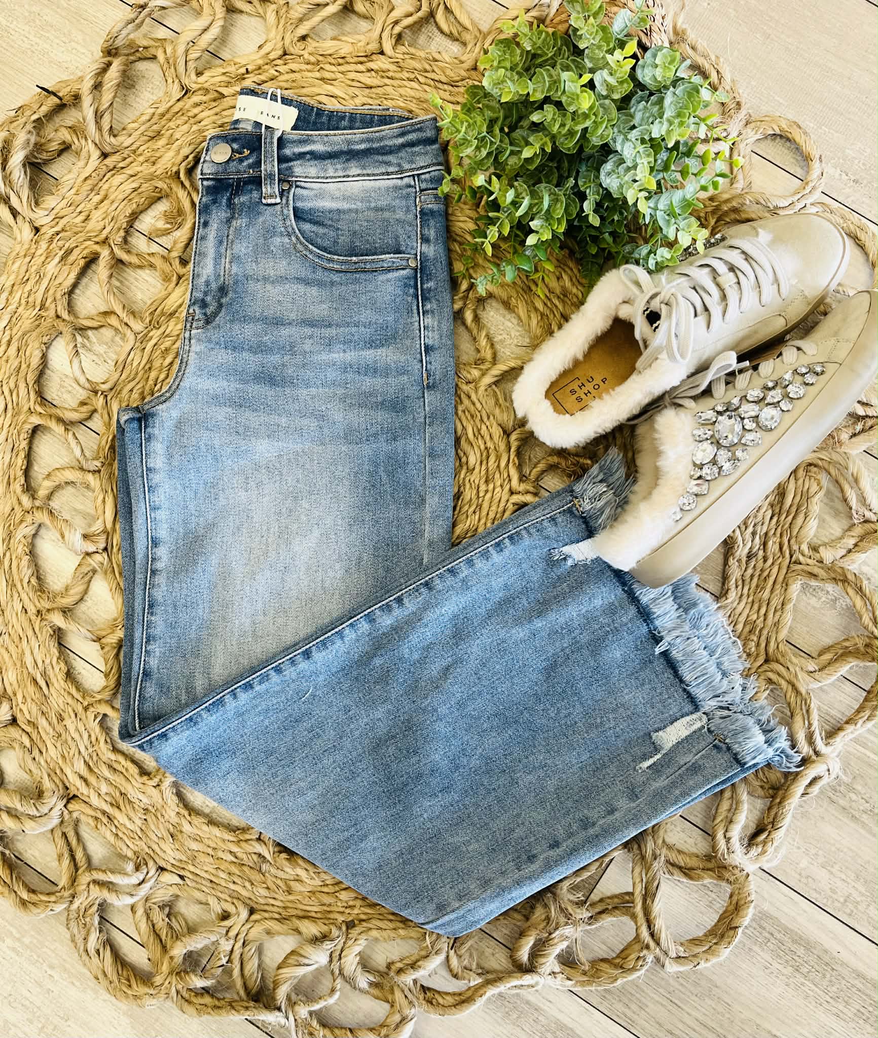 Women’s Risen Mid Rise-Crop Wide Leg Jeans Style 5847