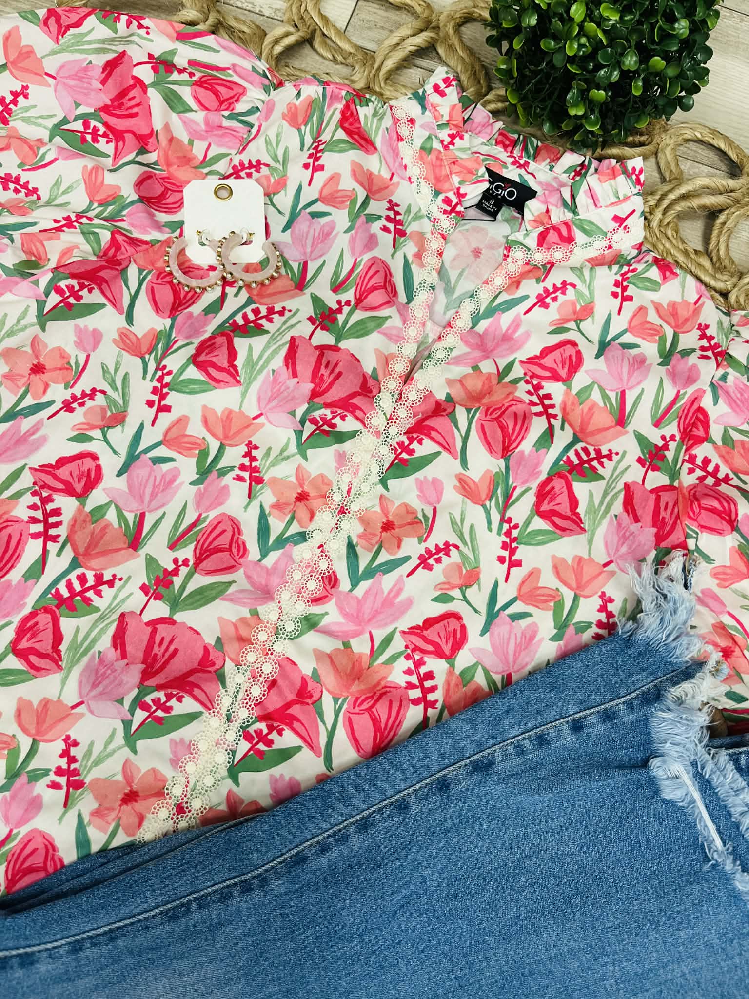 Women’s Rose Floral Print Puff Sleeve Top with Decorative Trim