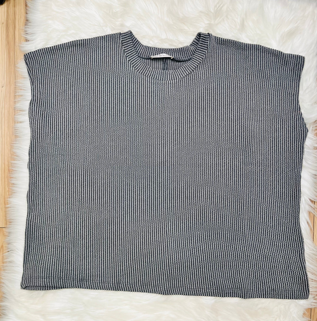 Women’s Sleeveless Ribbed Grey Pant Set