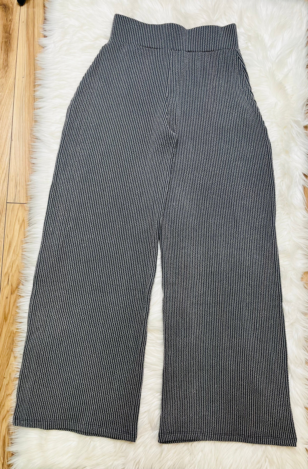 Women’s Sleeveless Ribbed Grey Pant Set