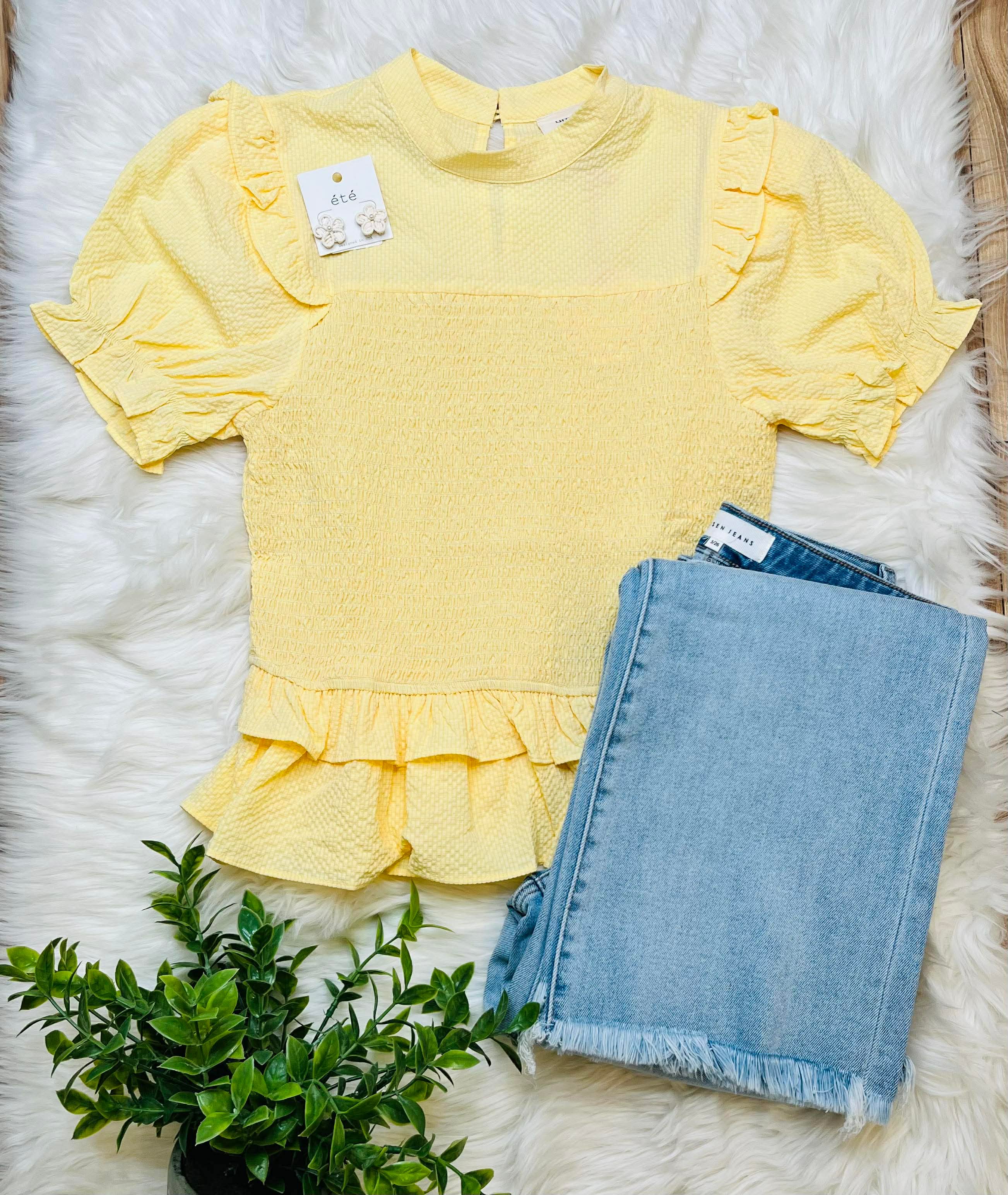 Women’s Smocked Seersucker Puff Sleeve Top in Butter Yellow