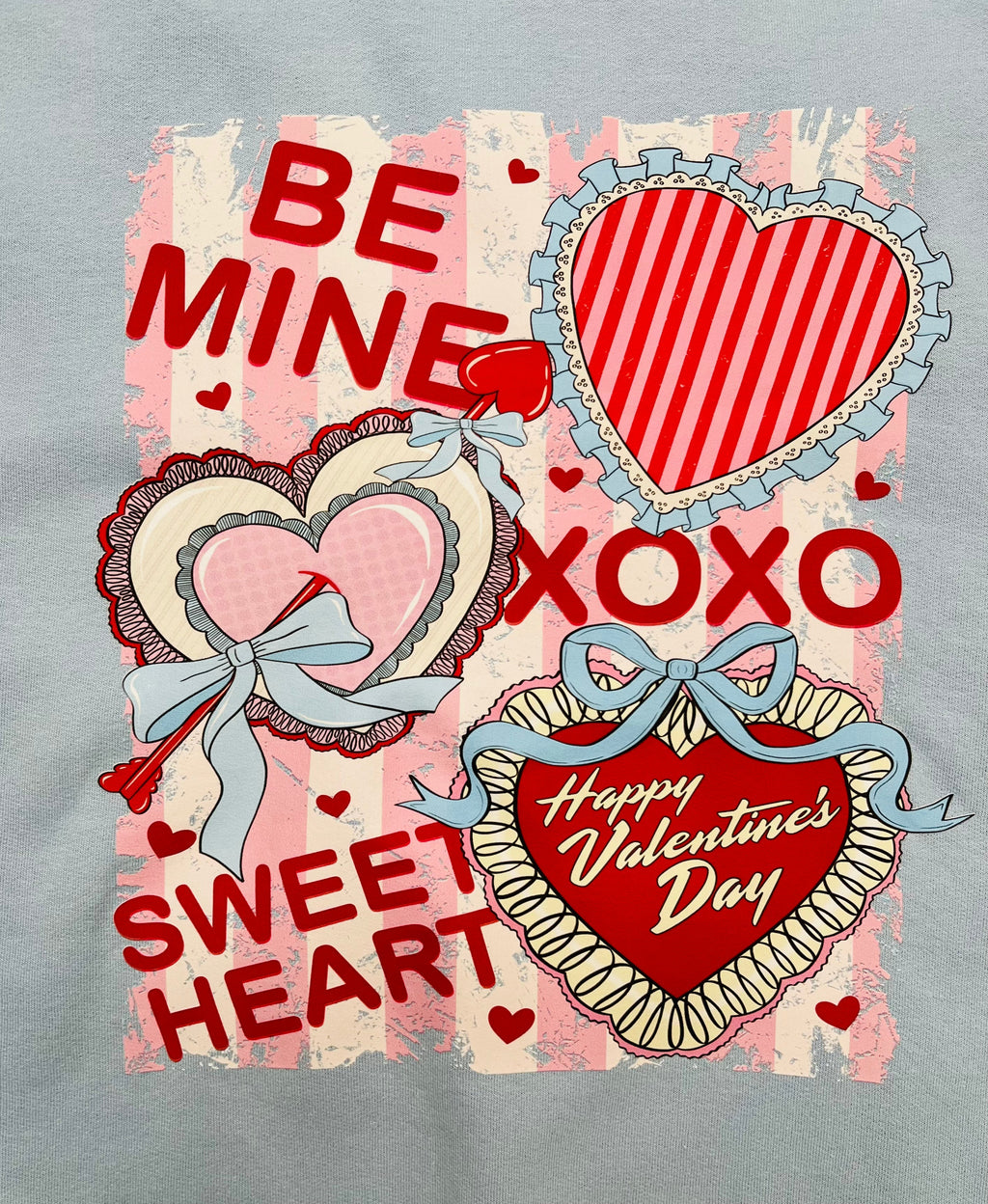 Women’s Sweet Heart Graphic Sweatshirt