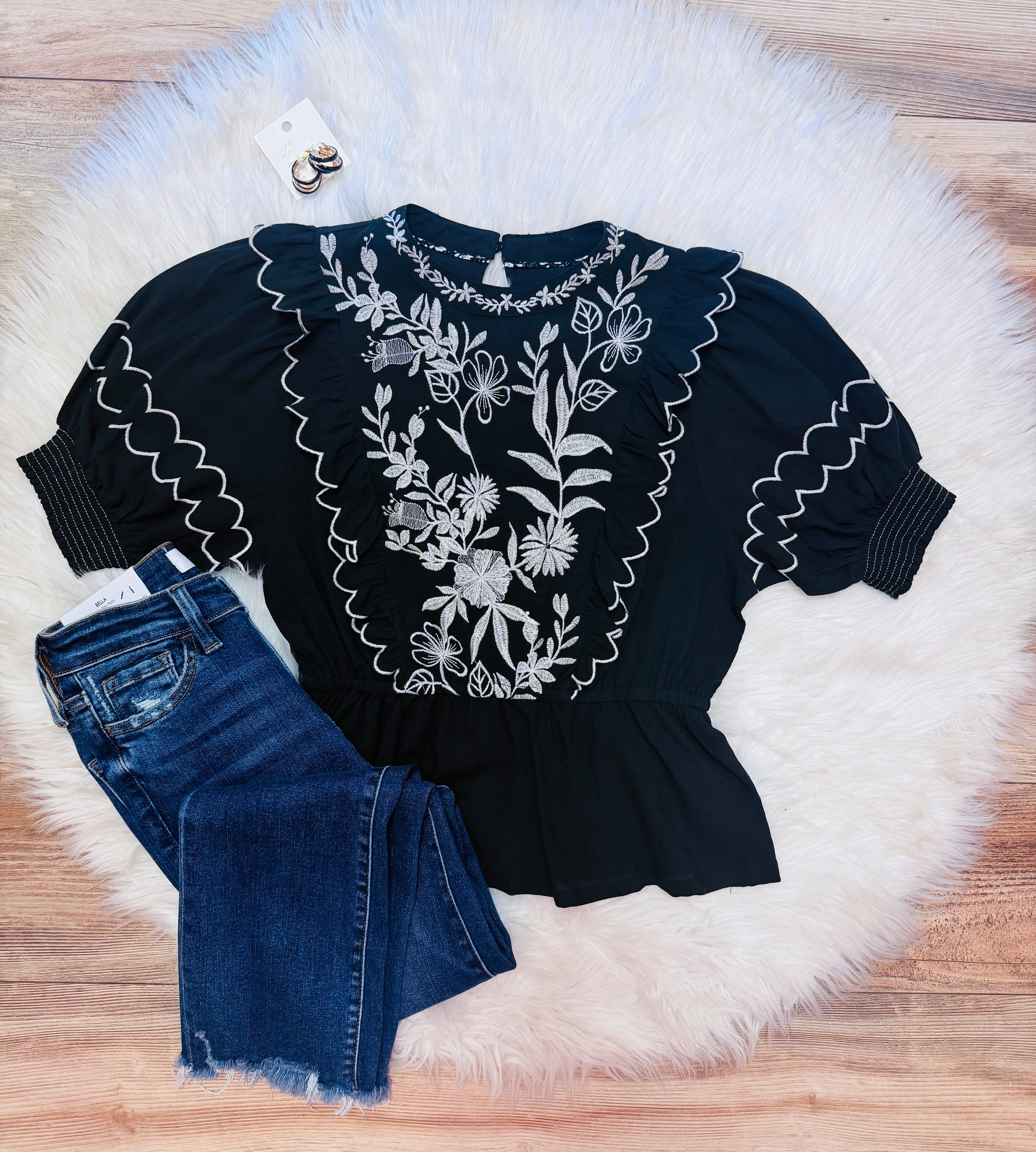 Women’s Umgee Black Embroidered Puff Sleeve Peplum Top