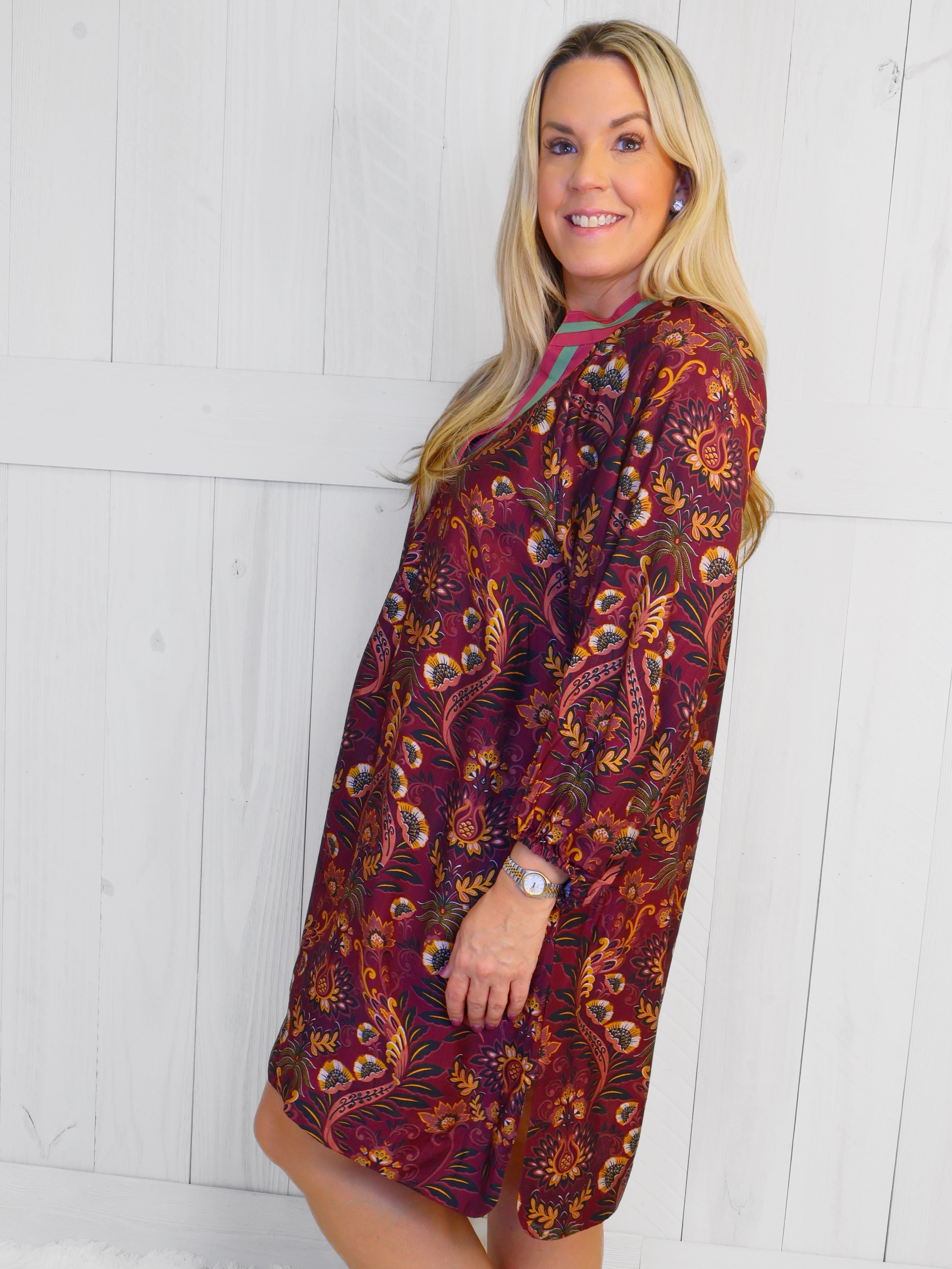 Women’s Umgee Split Neck Wine Floral Dress FW